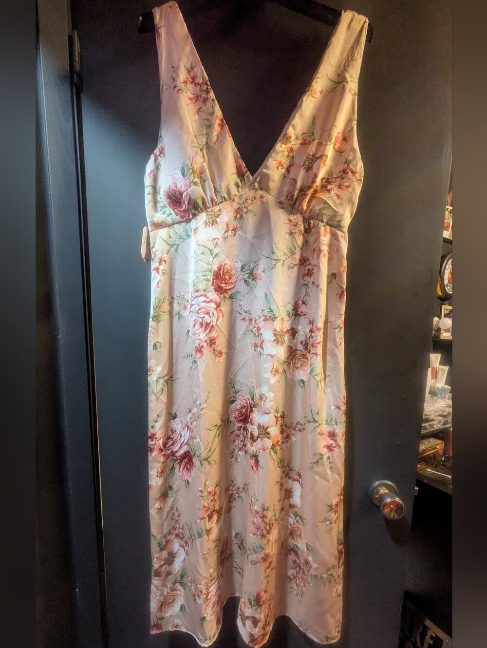 Floral V-Neck Midi Dress in Blush Pink